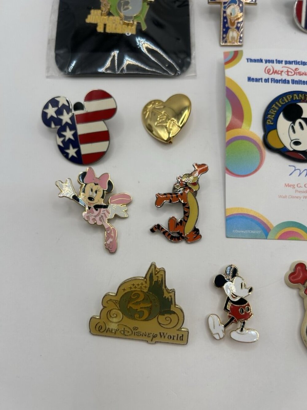 Lot of 16 Disney Trading Pins Mickey Pooh Tigger Minnie WDW Delta Mixed Vintage - Picture 7 of 16